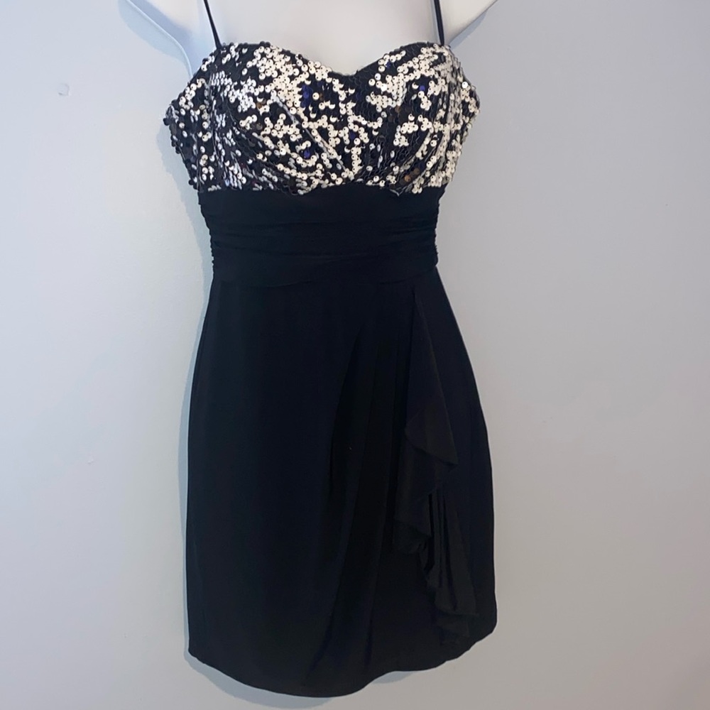 B Darlin cocktail dress. Prom. Cruise. Formal. 7/8